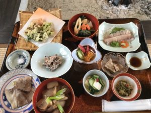 農家民宿と農家茶屋「いろり」