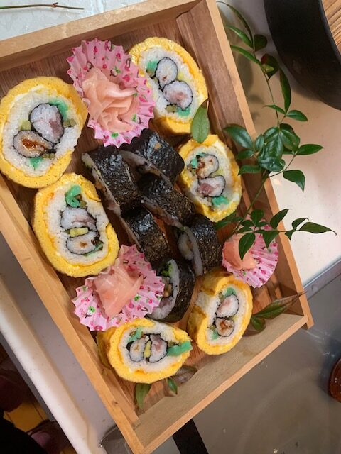 娘のような地元テレビ局アナウンサーが抹茶体験と家族と共に団らん?